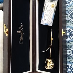 The Eternity Rose 24 Karat dipped Rose BEAUTIFUL!